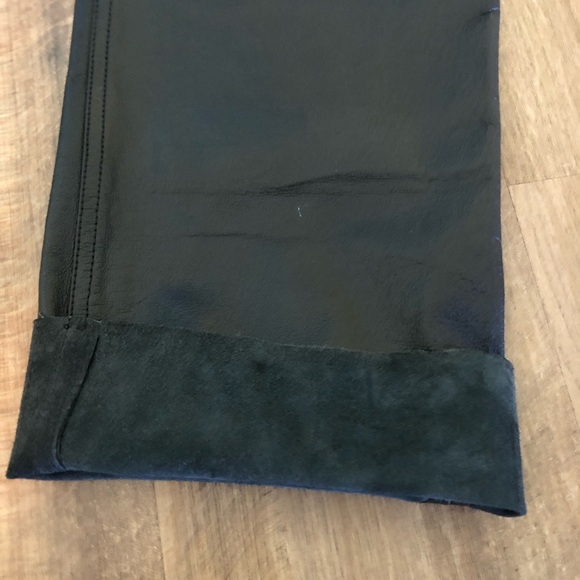 Like New Mens 5 Pocket Straight Cut Black Leather Pants - Picture 9 of 9